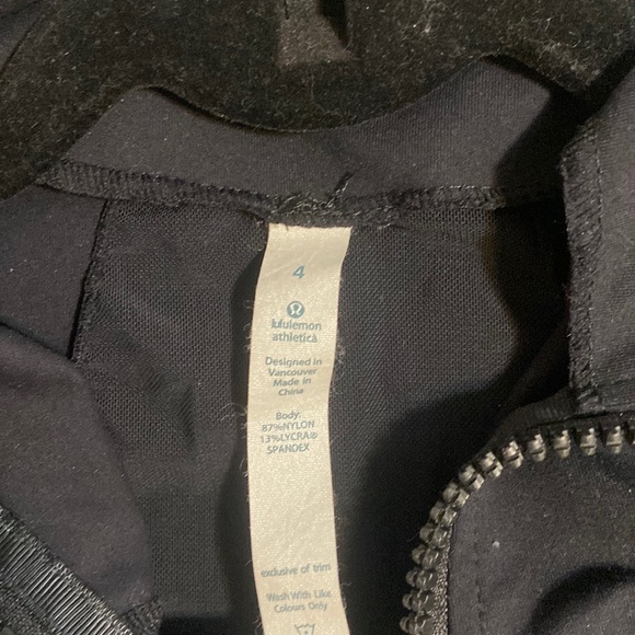 Lululemon define zip up jacket size 4 - Picture 2 of 4